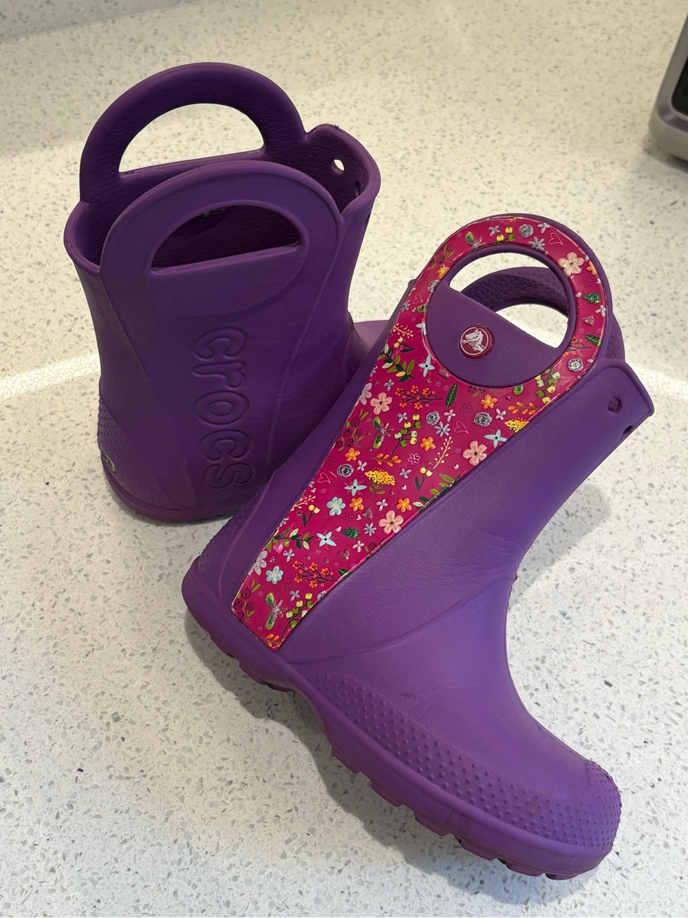 H2F Girls CROCS Handle it Rain Boot - Purple with Pink Floral  C13